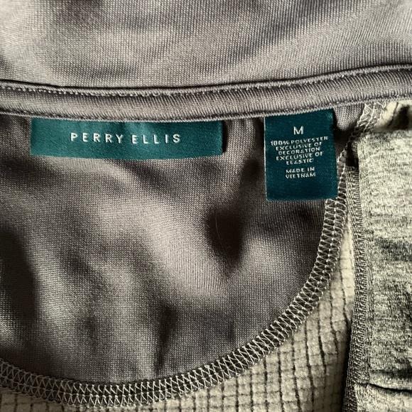 Perry Ellis Quarter-Zip - Picture 4 of 6